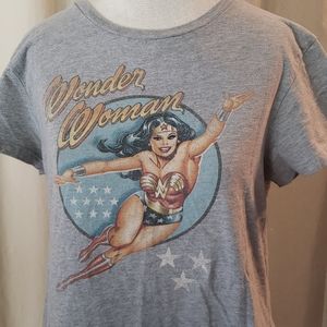 Vintage DC Comics Wonder Woman T-shirt